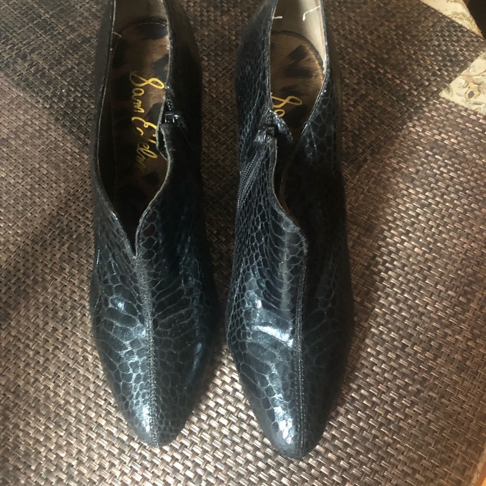 Ladies High Heel Booties